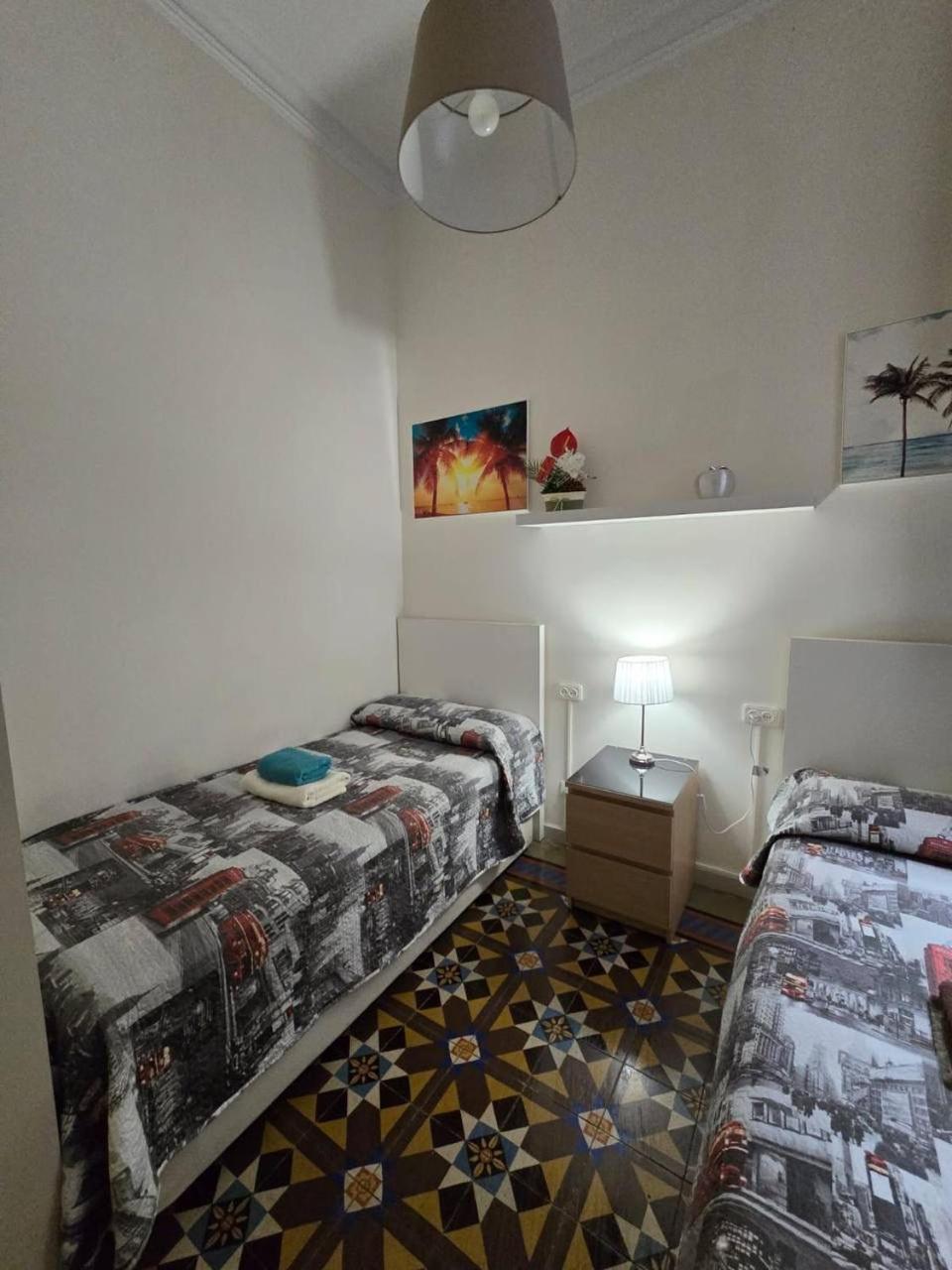 Rooms Rumila Βαρκελώνη Εξωτερικό φωτογραφία